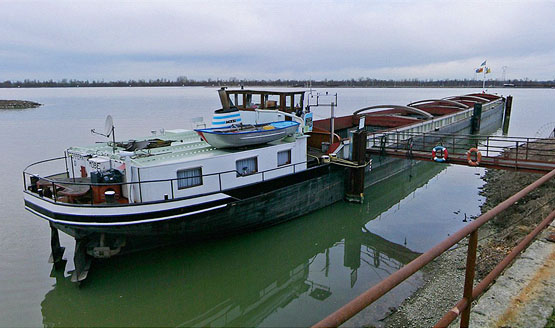 Die Abmessungen des Schiffs?